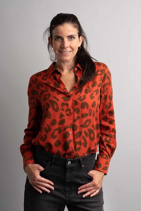 Mees Rote Leopardenbluse