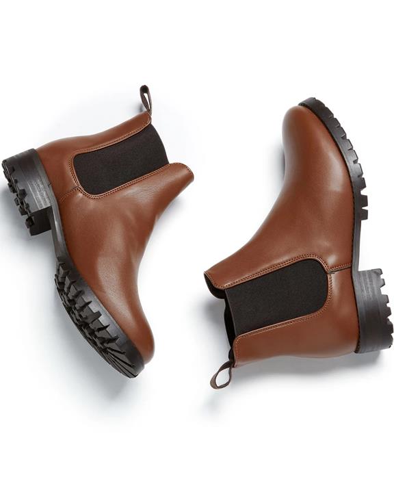 Chelsea Boots Luxe Deep Tread Chestnut Brown from Shop Like You Give a Damn