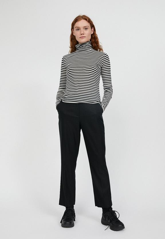 T-Shirt Longsleeve Malenaa Stripes - Black-White 4