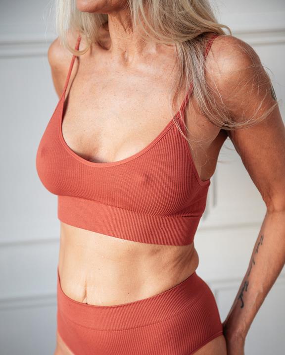 Bralette Seamless Ribbed Ruby Rebel Faded Red 9