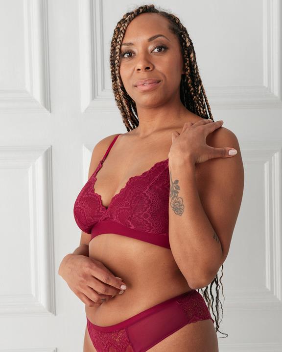 Lace Lined Bralette Beetroot 3