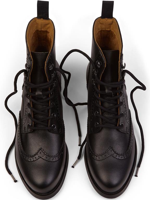 Brogue Boots Black 5