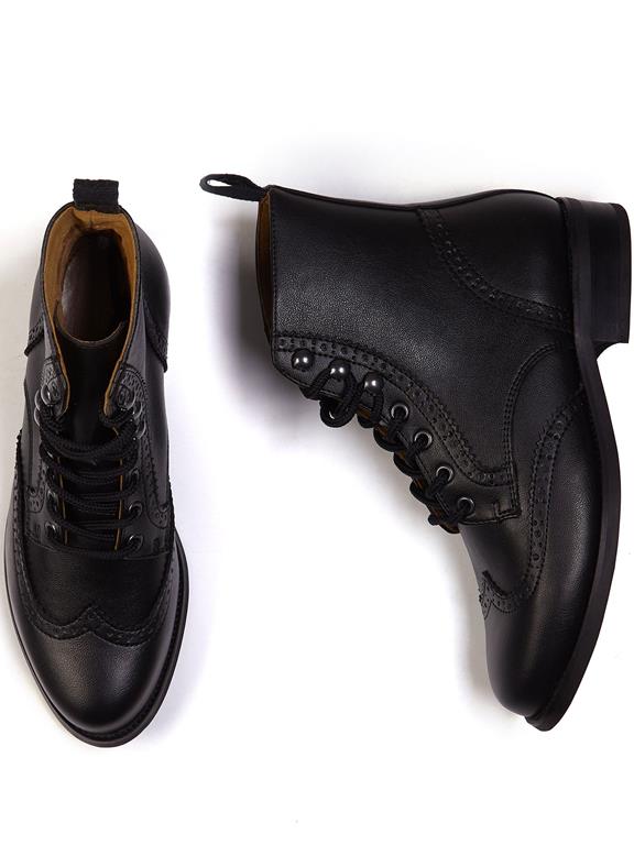 Brogue Boots Black 7
