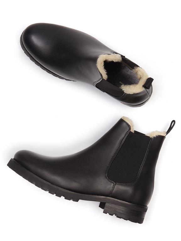Luxe Insulated Deep Tread Chelsea Boots Black 1