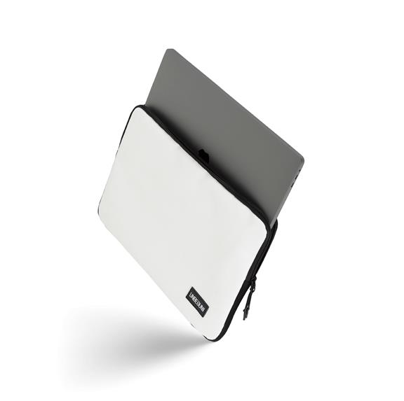Laptop Sleeve White 3