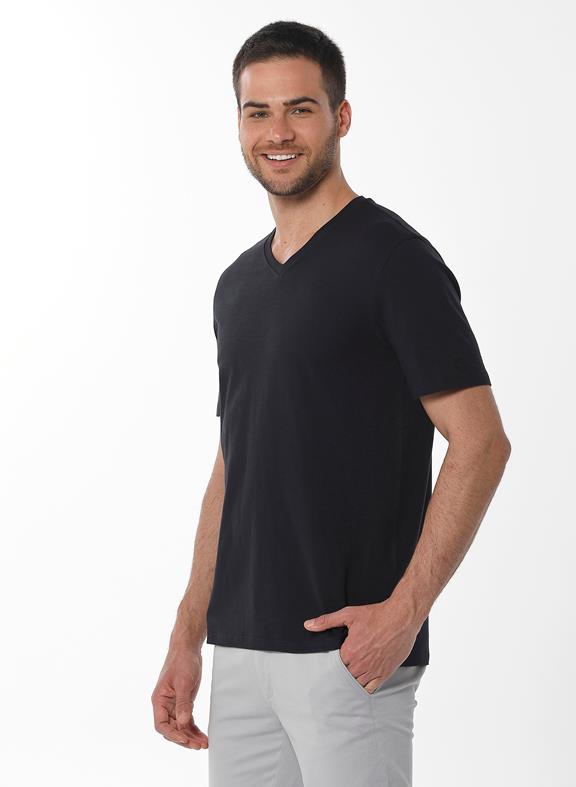 Basic T-Shirt V-neck Black 3