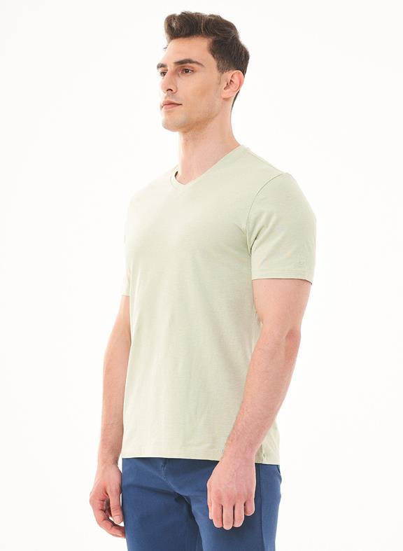 Basic T-Shirt V-neck Soft Green 3