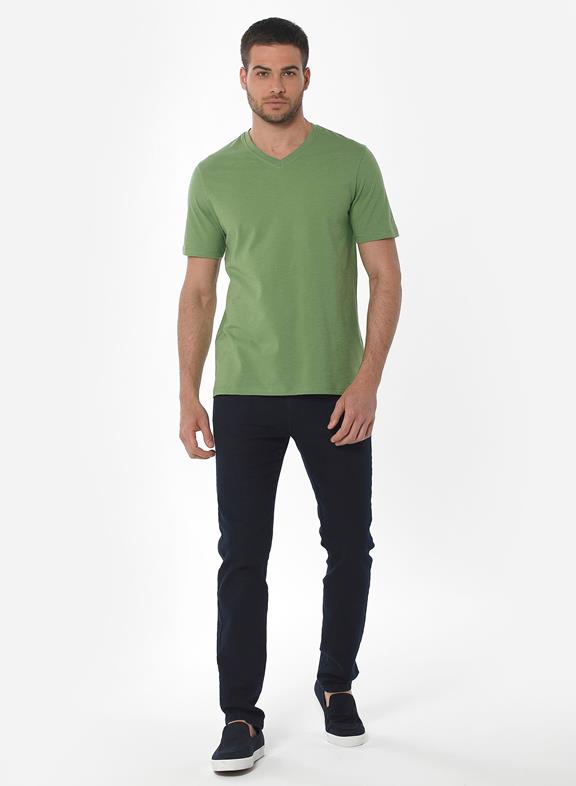 Basic T-Shirt V-Ausschnitt Grasgrün 2