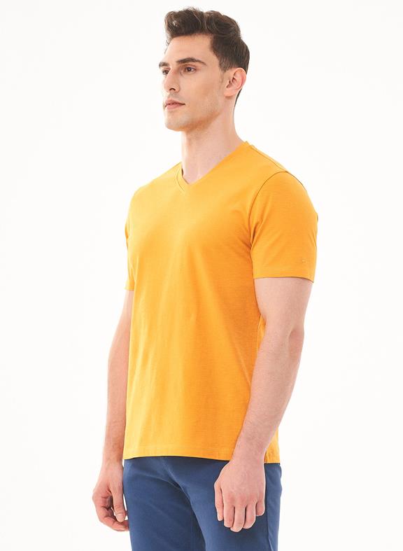 Basic T-Shirt V-neck Mango 3