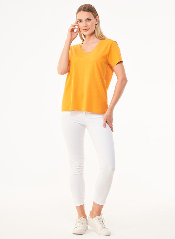 T-Shirt V Hals Mango from Shop Like You Give a Damn