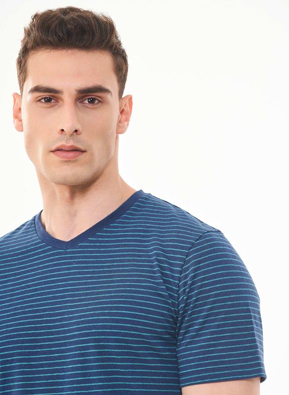 T-Shirt Gestreept Blauw from Shop Like You Give a Damn