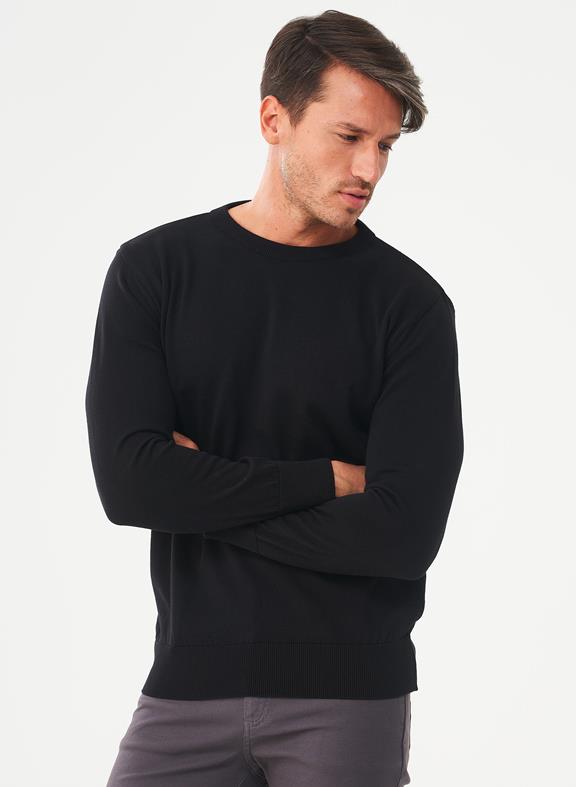 Sweater Black 5