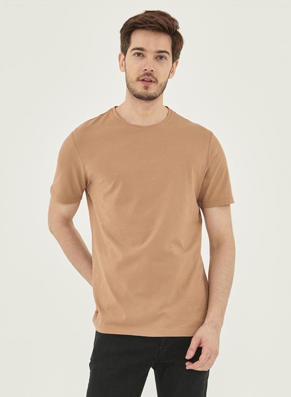 Basic T-Shirt Beige 1