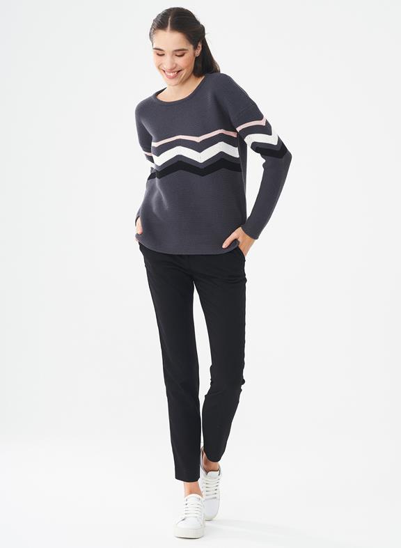 Sweater Zigzag Dark Grey 2