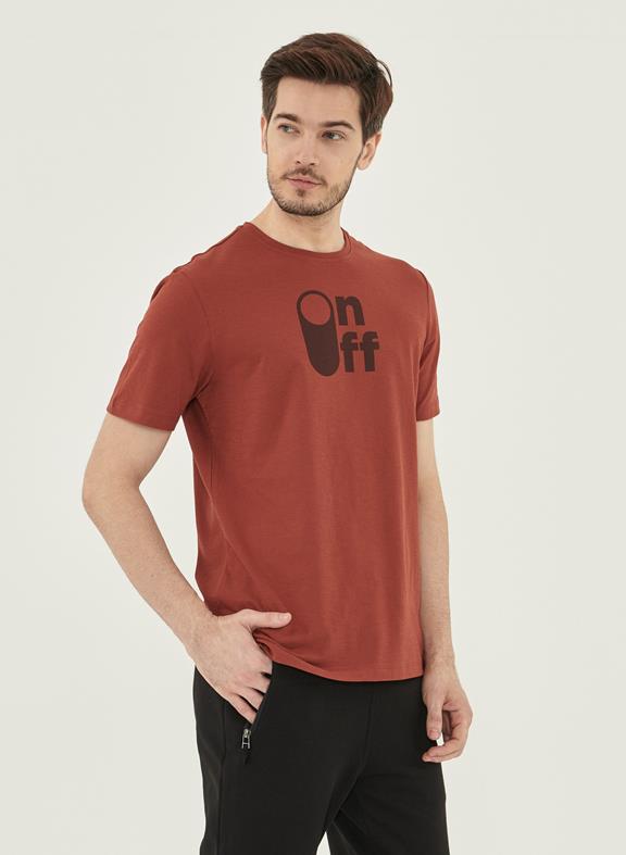 T-Shirt On Off Brown Red 1
