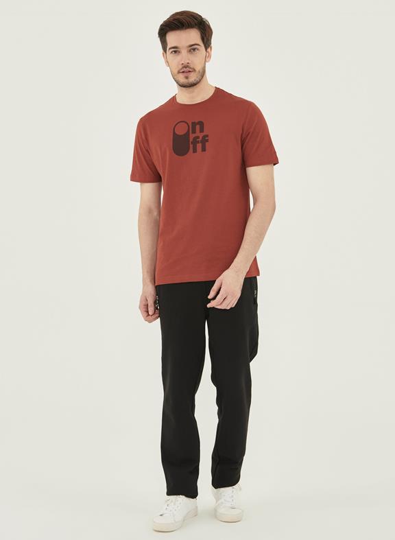 T-Shirt On Off Brown Red 2