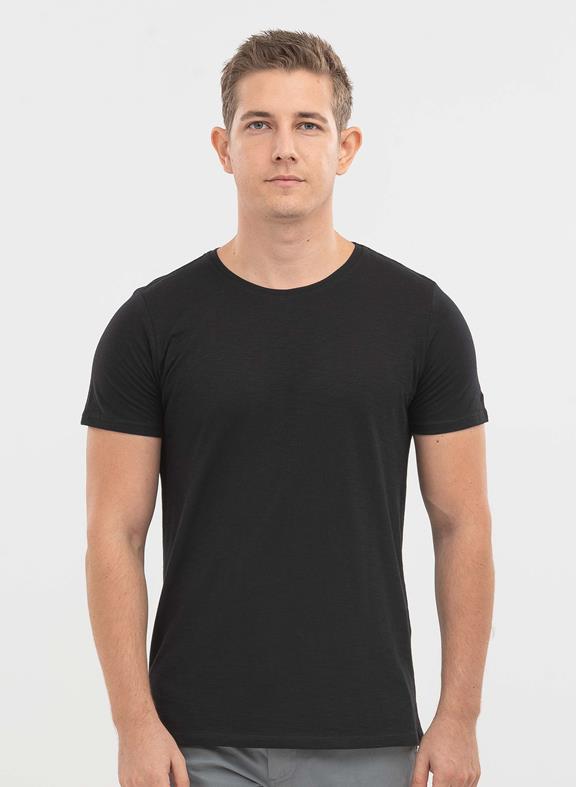 Basic T-Shirt Black 1