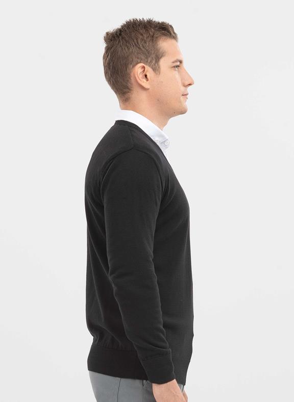 Sweater V-Neck Black 4