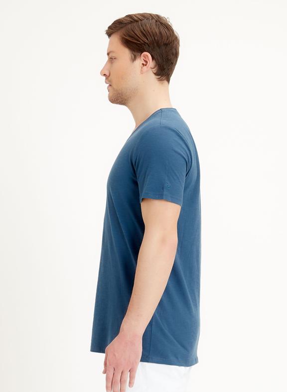 Basic V-neck t-shirt Deep Blue 2