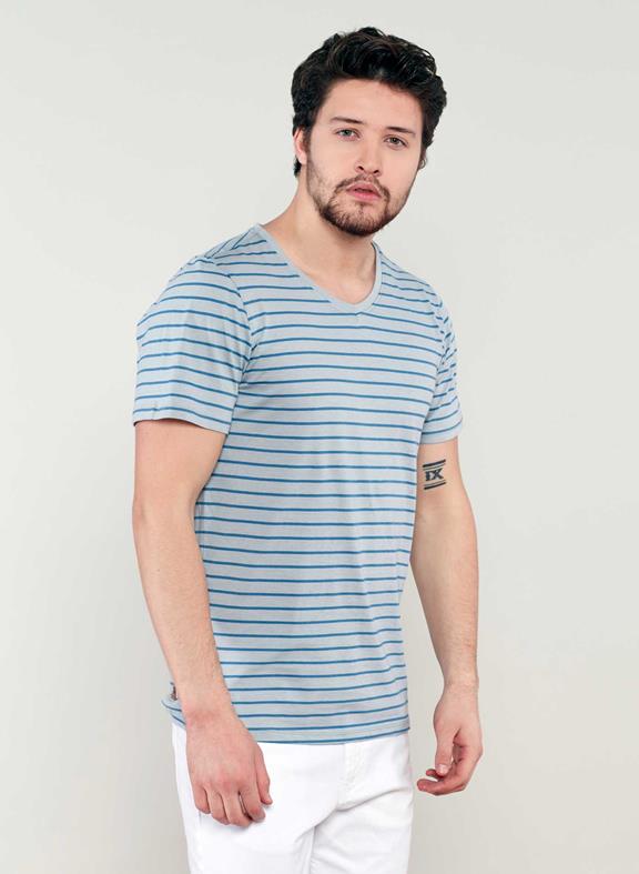 T-Shirt V-Neck Blue Striped 1
