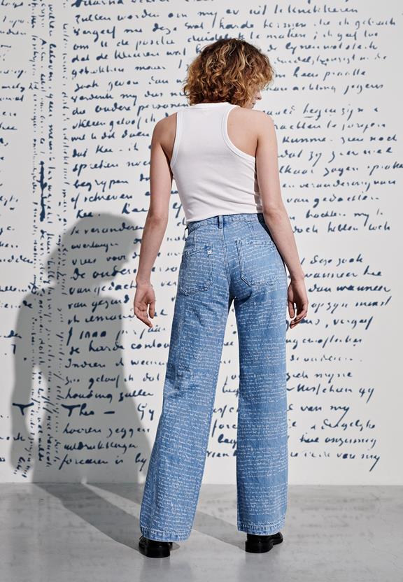 Van Wilma Jeans Letter Blue 2
