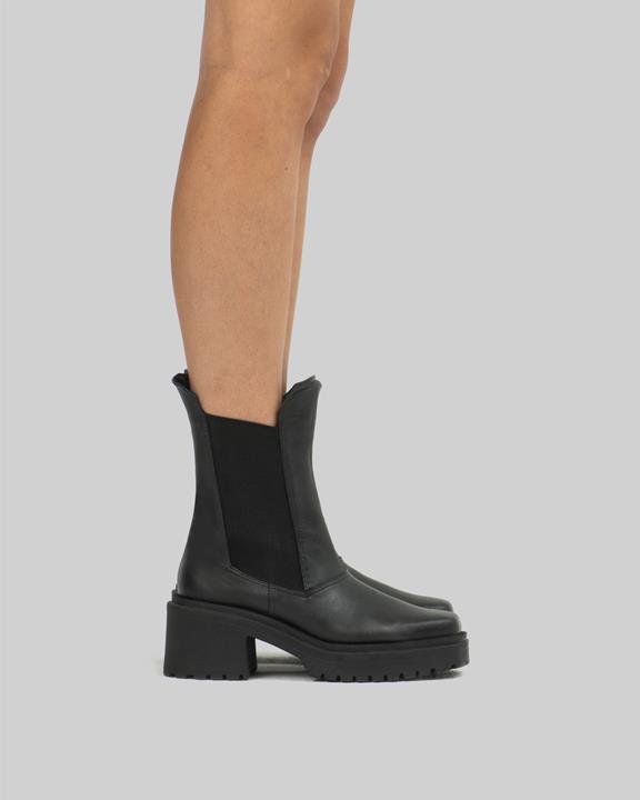 Squared Chelsea Boots Black 5