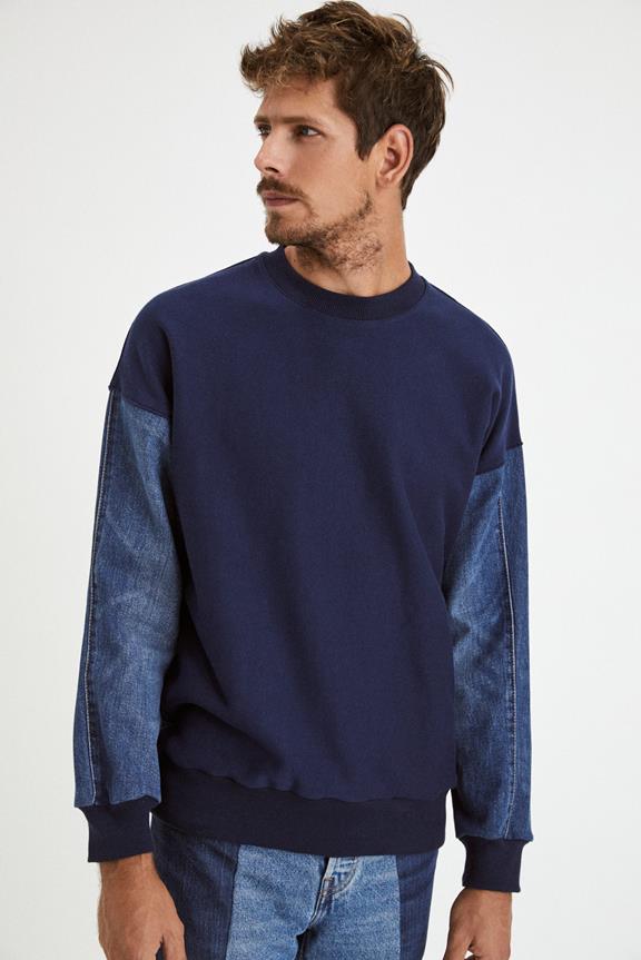 Sweatshirt Upcycled Denim Blau 2