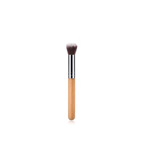 Rounded Foundation Brush van Shop Like You Give a Damn