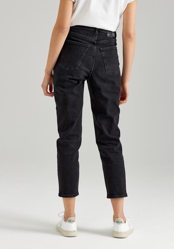 Jeans Mom Cropped Black 4