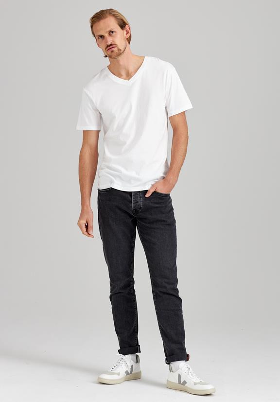 T-Shirt V-Neck White 6