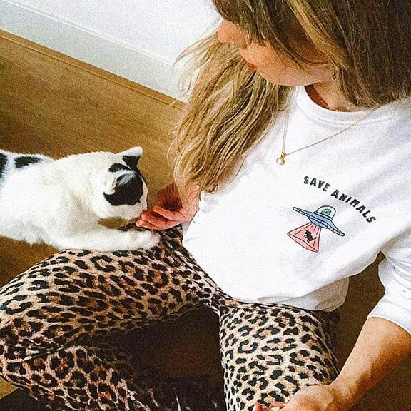 Sweatshirt Save Animals Zwart 2