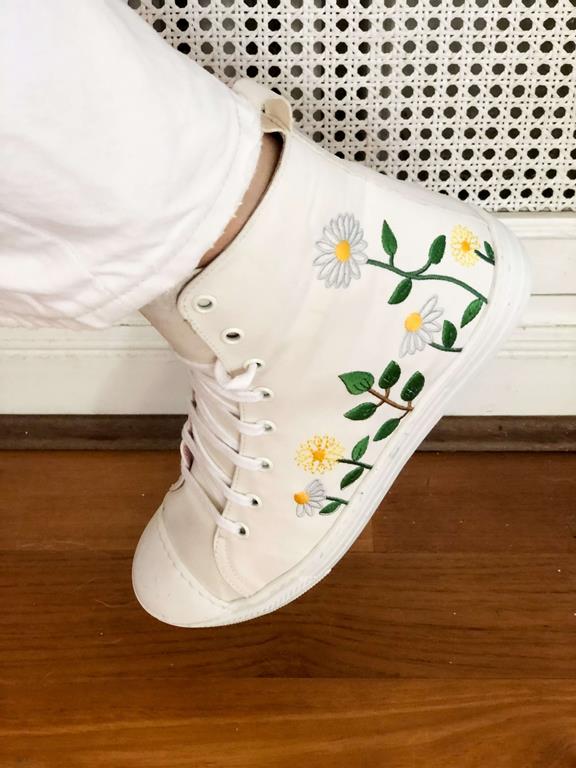 Sneakers Daisies' Garden Wit 6