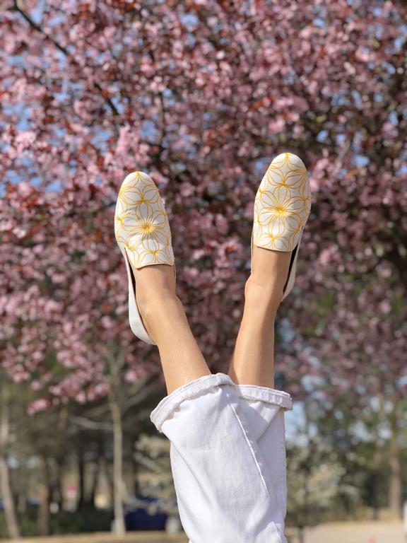 Loafers Flowers Yellow & White 4