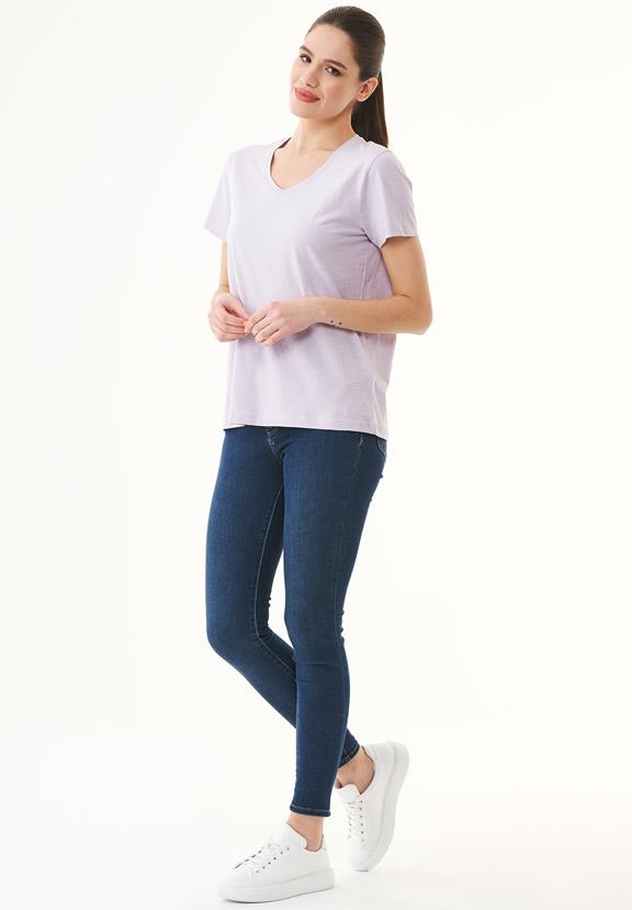 T-Shirt V-Neck Basic Light Purple from Shop Like You Give a Damn