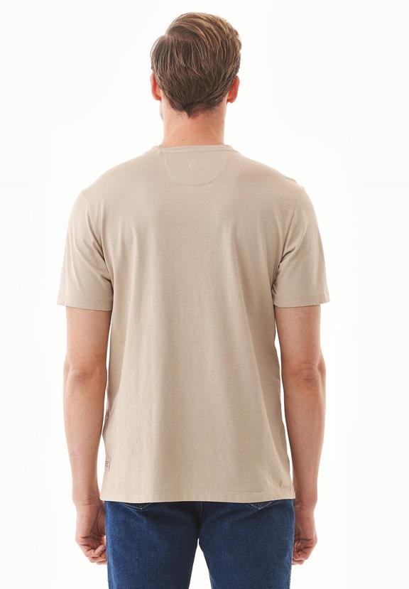 T-Shirt Walnootschil Bruin 4