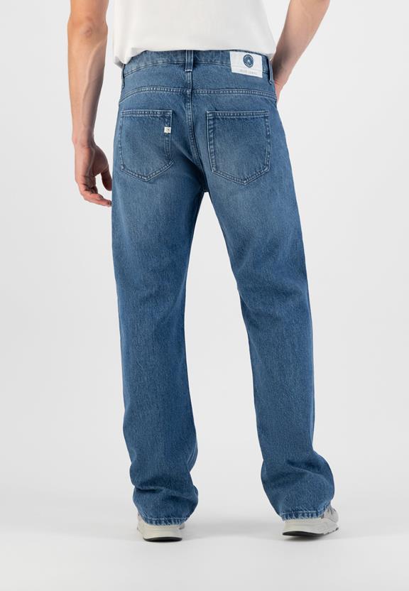 Jeans Losvallend James Medium Steenblauw 4