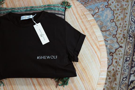 T-Shirt Georgia Shewolf Zwart 1