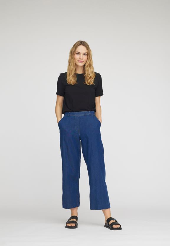 Broek Phoebe Loose Crop Medium Blue Denim from Shop Like You Give a Damn