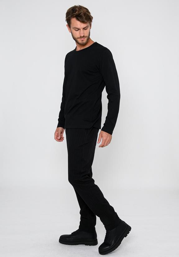 Fitted Long Sleeve T-Shirt Black 4