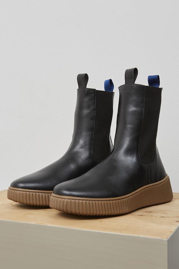 London Chelsea Boots Black/Rubber via Shop Like You Give a Damn