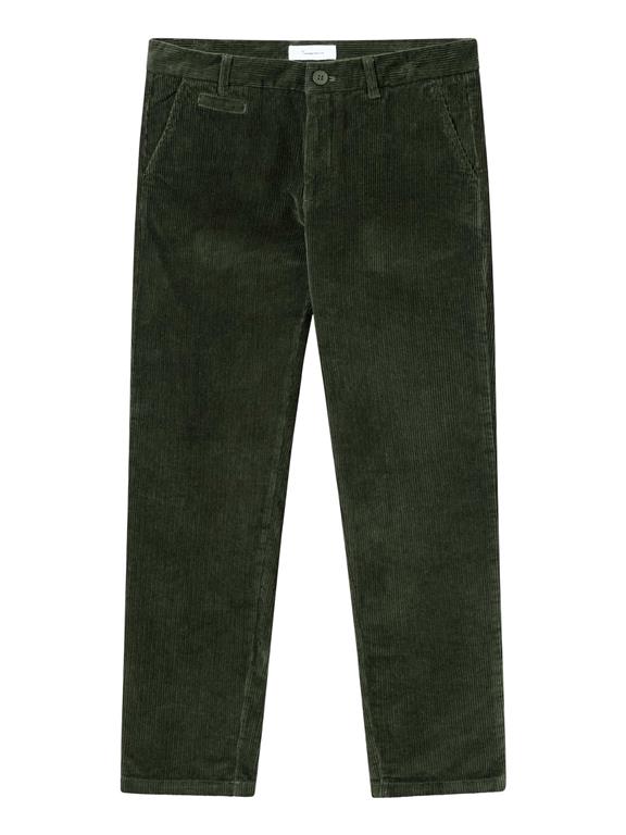 Chinobroek Chuck Regular 8-Wales Corduroy Groen from Shop Like You Give a Damn