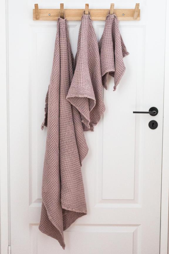 Linen Waffle Towel Set Rosy Brown 1
