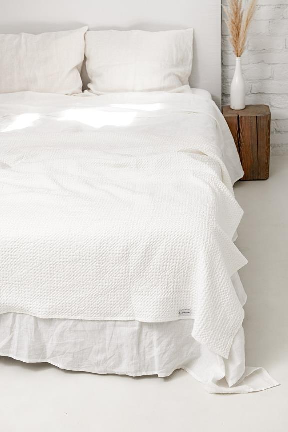 Linen Waffle Bed Throw White 1