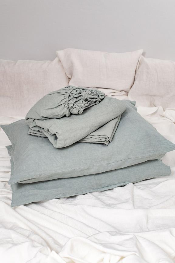 Linen Sheets Set Sage Green 1