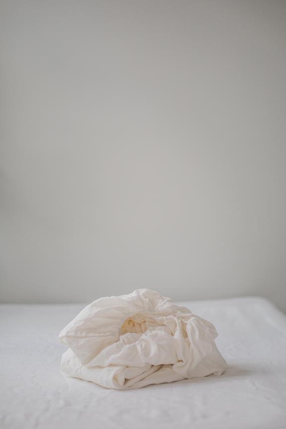 Linen Fitted Sheet White 1