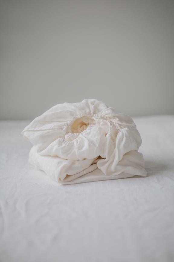 Linen Fitted Sheet White 2