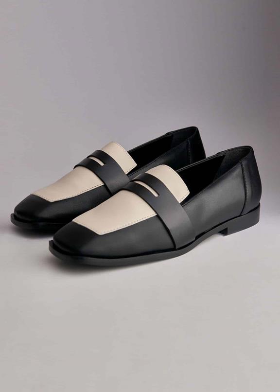 Loafers Vierkant Zwart En Wit from Shop Like You Give a Damn