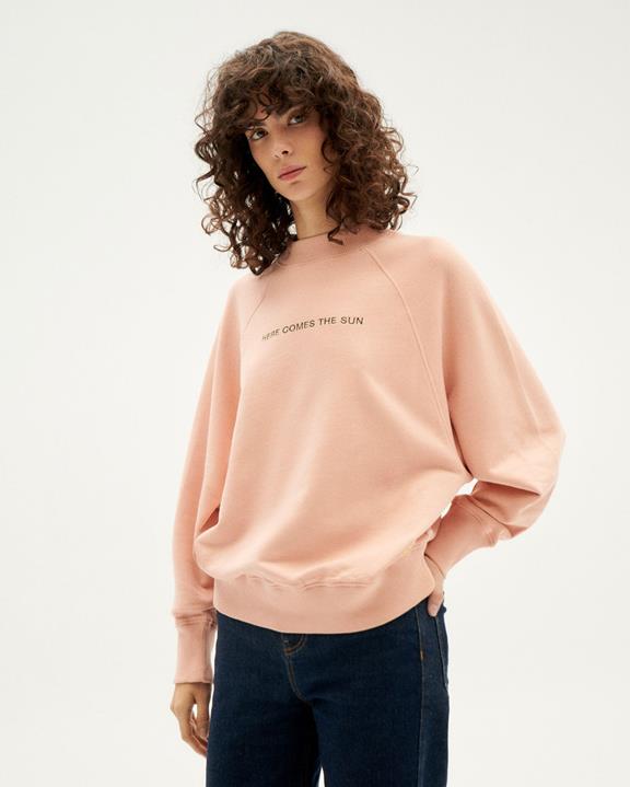 Sweatshirt Here Comes The Sun Pink via Shop Like You Give a Damn