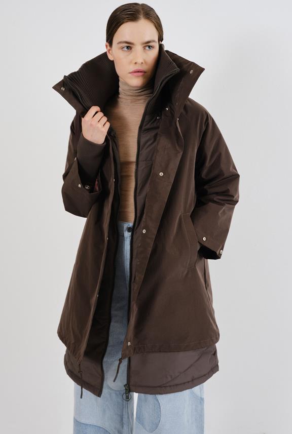 Selma Modulaire Parka Zwart Olijf from Shop Like You Give a Damn