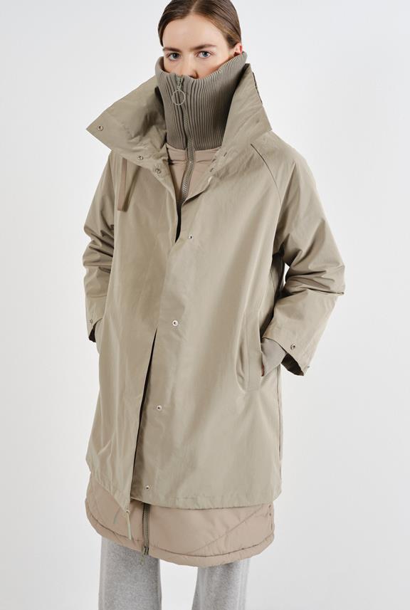 Selma Modulaire Parka Bleke Olijf from Shop Like You Give a Damn